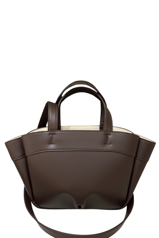 شنطة يد نسائية بتصميم عصري - جلد أصلي بلمسة مميزة - بنى